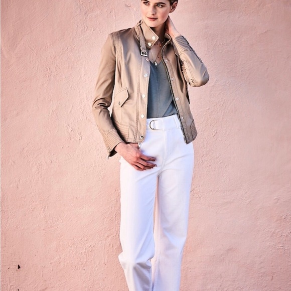 White House Black Market (WHBM) High Rise white wide leg crop denim with a belt - Picture 3 of 11